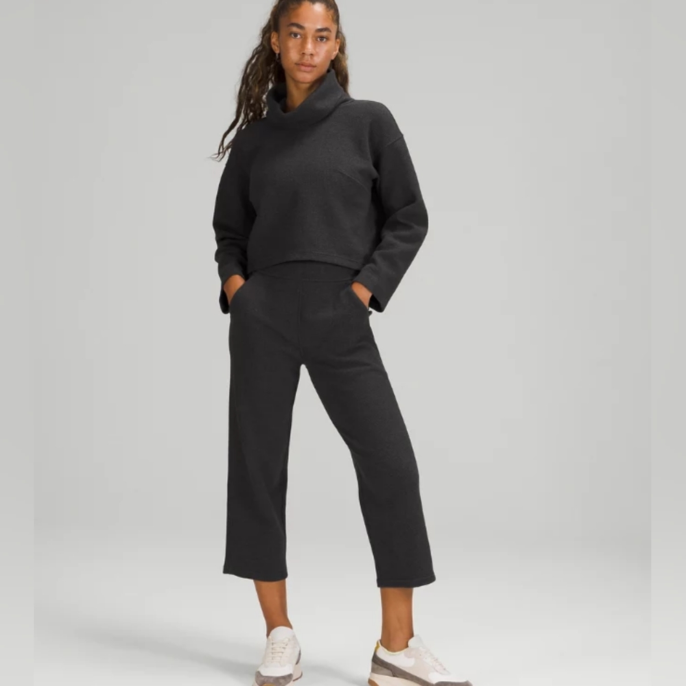 lululemon athletica Black Cropped Wide-Leg Pants